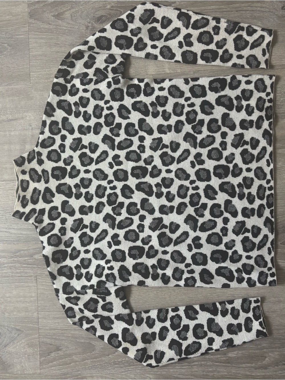 Tahari Black and Cream Leopard Print Mock Neck Sweater - Picture 2 of 3